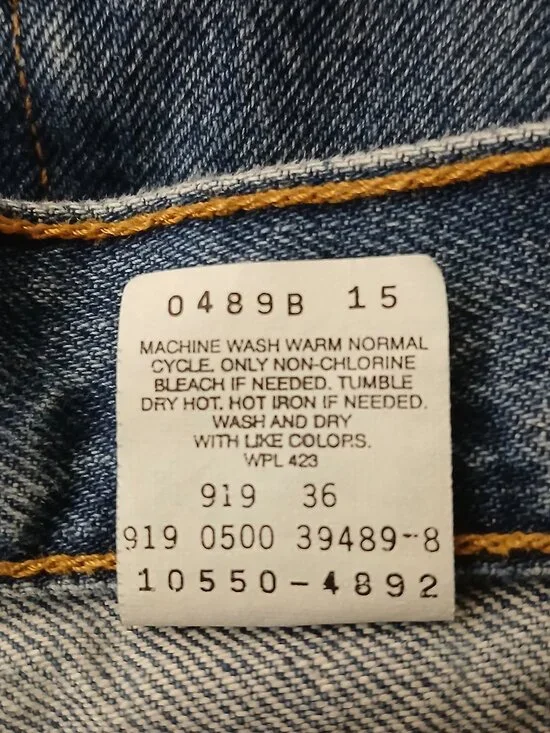 Levis Vintage 550 Jeans 9 Long Relaxed Tapered High Rise Mom Blue Denim 2000 - Picture 8 of 8